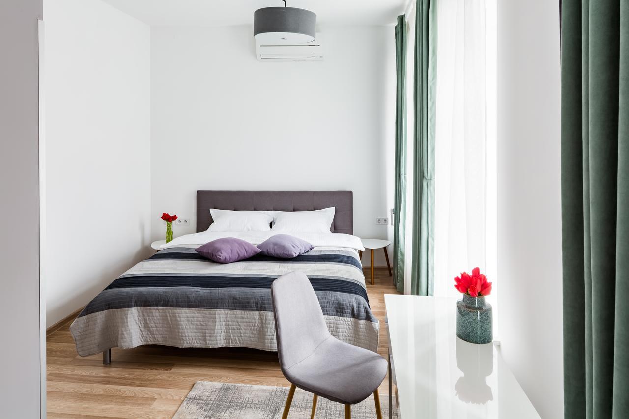 Apart Hotel Code 10 Lviv Kültér fotó